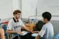 CUỘC HỘI THOẠI GIỮA HS VÀ GV TRONG MỘT BUỔI HỌC TẠI APE